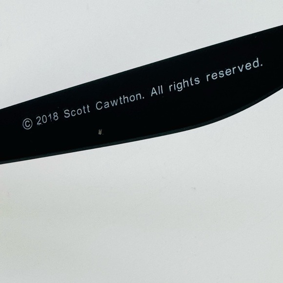 Five Nights At Freddy's Fazbear Childs Sunglasses Sun Staches FNAF 2018 - Picture 5 of 5